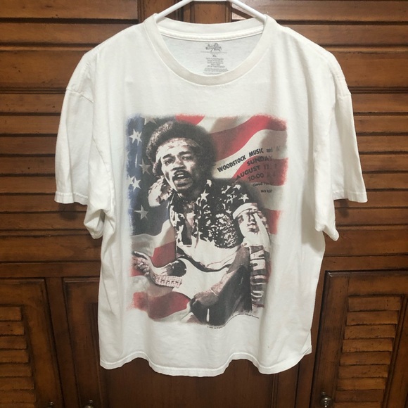 Freeze Other - Woodstock Tee Shirt Featuring Jimi Hendrix - Size XL (fits more like a Large) 🇺🇸